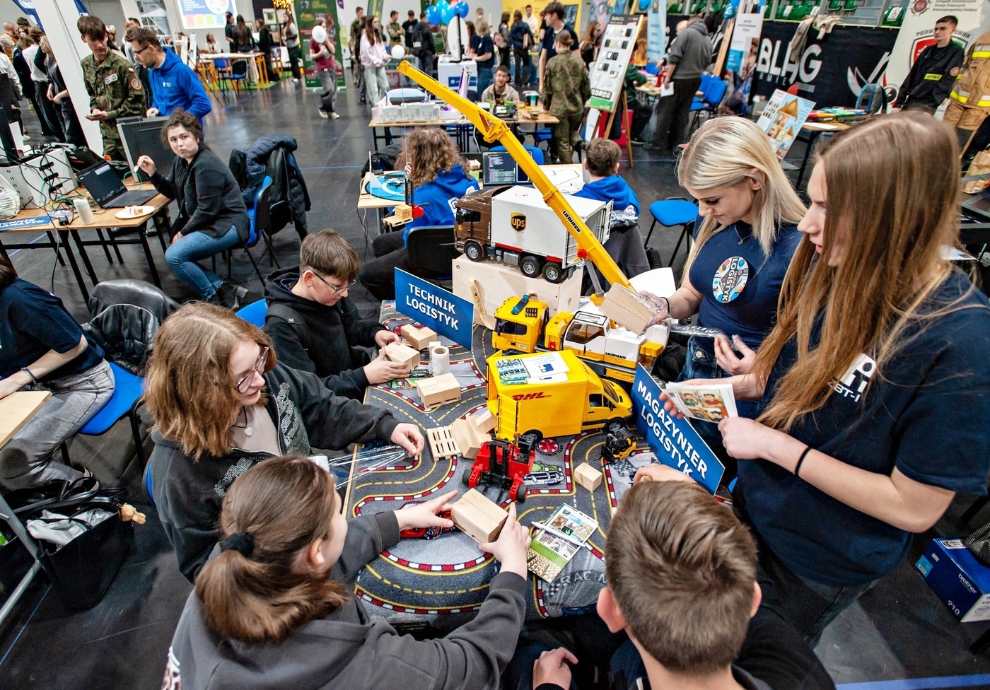Elbląg, Młodzież szuka swojej przyszłości Elbląg, Młodzież szuka swojej przyszłości