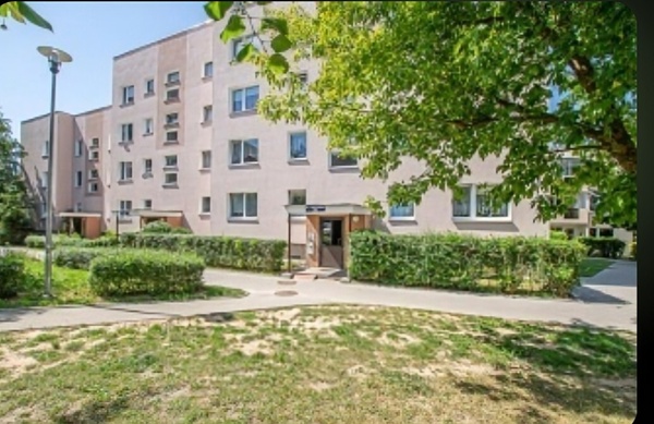 Elbląg 🏡 Sprzedam kawalerkę – mieszkanie 1 pokojowe z oddzielną kuchnią ul. Brzechwy, osiedle Nad Jarem,