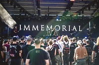 Konkurs. On wygrał wejściówki na koncert Immemorial