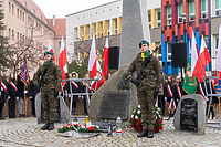 Patriotyczny obowiązek spełniony. Uroczystości pod pomnikiem