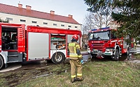 Pożar przy Stawidłowej. Mieszkańcy ewakuowani