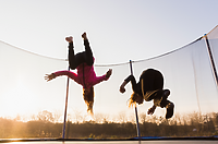 Trampoliny - najlepsza dziecięca rozrywka