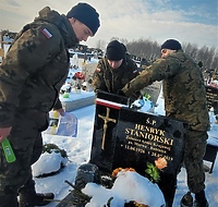 Uporządkowali groby bohaterów