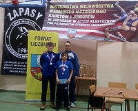 Zapaśnicy z medalami