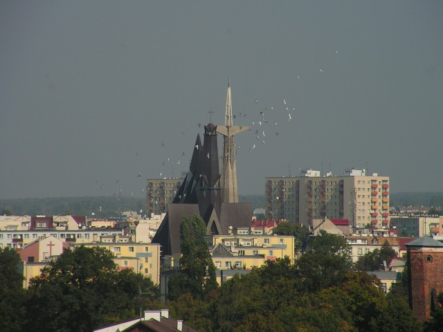 Lot nad kościołem (Październik 2006)