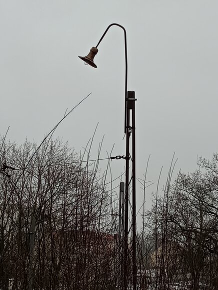 Lampa przy pętli tramwajowej na ul. Obrońców Pokoju w Elblągu