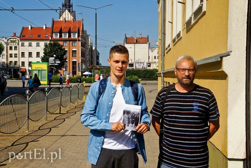 Elbląg, Rusłan Kulewicz (z lewej) podczas pobytu w Elblągu w 2019 r. Obok Jacek Lewandowicz z Elbląg, który pomagał Rusłanowi w poszukiwaniach byłych mieszkańców Grodna