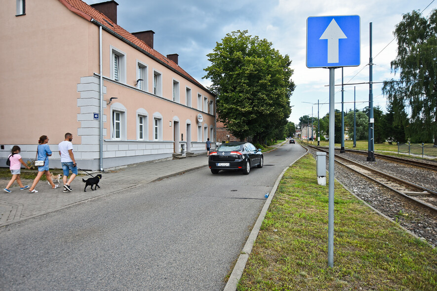 Elbląg, W dwie strony za wąsko