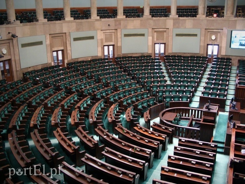 Elbląg, Przeglądamy majątki posłów  (cz. 2.: Elżbieta Gelert i Robert Gontarz)