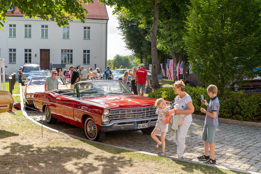 Elbląg, Amerykański weekend rozpoczęty