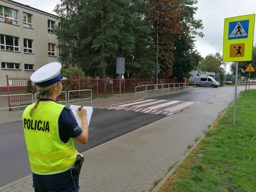 Elbląg, Sprawdzali oznakowanie przy szkołach 