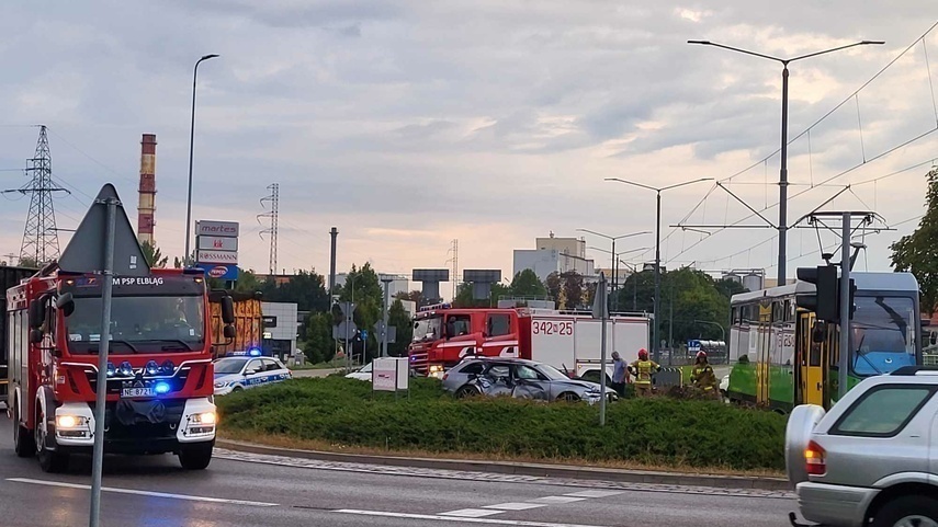 Elbląg, Zderzenie z tramwajem na rondzie