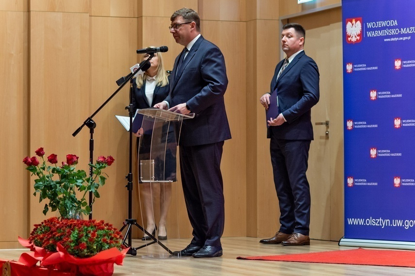 Elbląg, Artur Chojecki podczas obchodów Dnia Edukacji Narodowej w Elblągu.