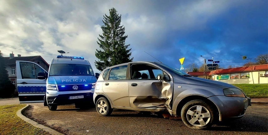 Elbląg, Nietrzeźwy kierowca wjechał w słup