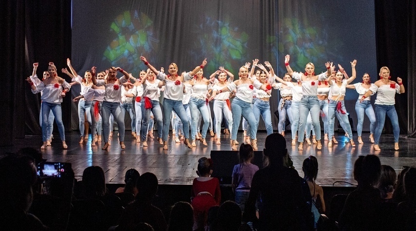 Elbląg, Gala szkoły Broadway: Taniec połączył pokolenia