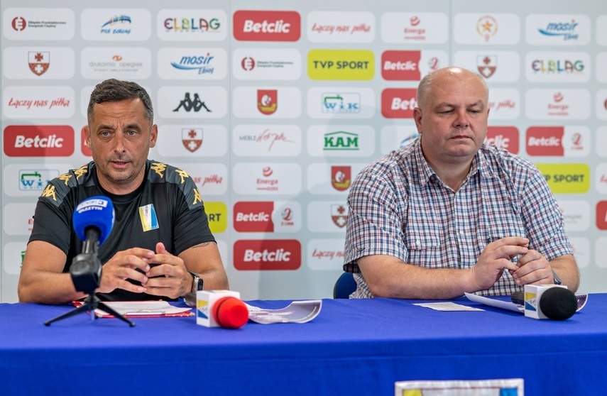 Elbląg, Trener Olimpii Sebastian Letniowski (z lewej) i prezes klubu Paweł Guminiak