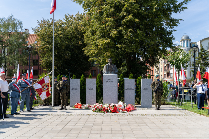 Elbląg, „Krwawy marsz zatrzymany pod Warszawą“