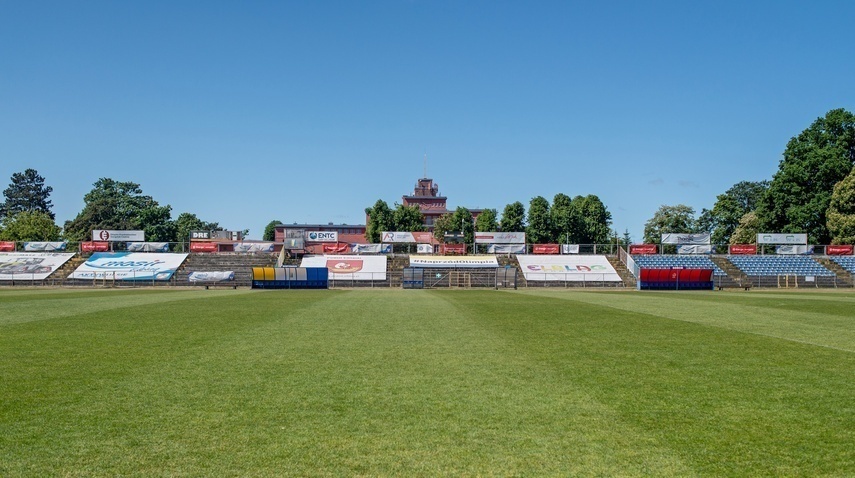 Elbląg, Decyzja o pieniądzach na stadion jeszcze w październiku