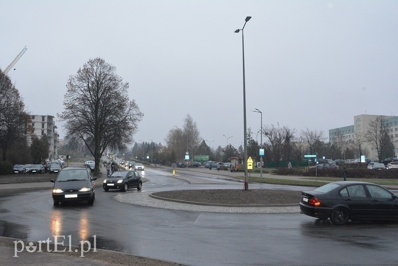 Elbląg, Dla tego ronda władze miasta chcą ustanowić nazwę "Plastyk".