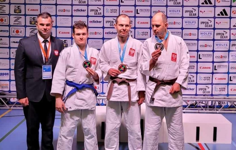 Elbląg, Judocy Ataku z medalami i trener