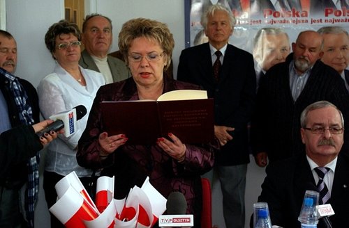 Elbląg, Anna Szyszka czyta deklarację Komitetu