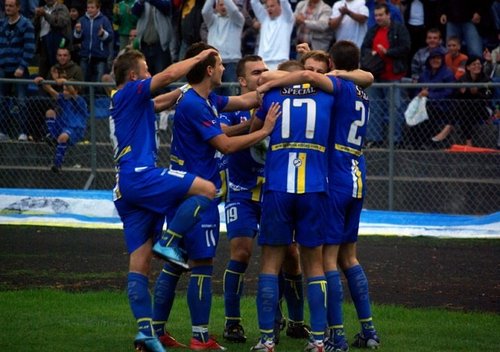 Elbląg, Miłe złego początki, chwila po golu na 1:0 dla Olimpii. Ostatecznie awansował ŁKS