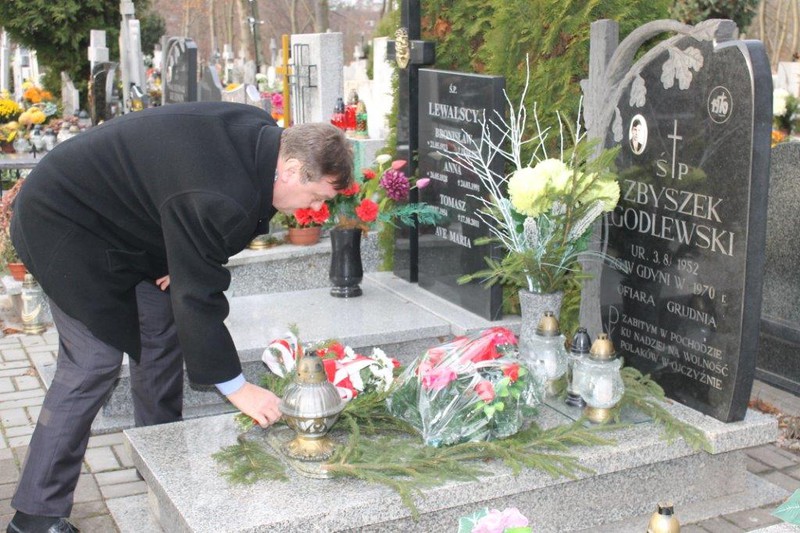 Elbląg, Dziś prezydent Witold Wróblewski odwiedził grób Zbyszka Godlewskiego