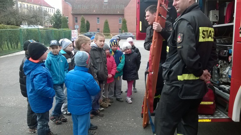 Elbląg, Maluchy z „czternastki” z wizytą u strażaków