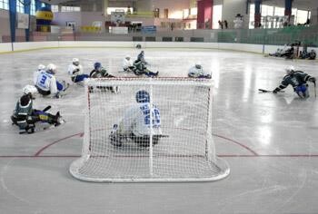 Elbląg, Pierwszy trening hokeja na sledżach odbył się 30 października 2006 r.