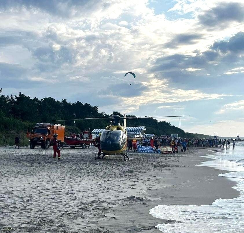 Elbląg, Akcja ratowników na plaży w Krynicy Morskiej,