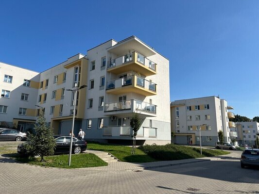 Elbląg BIURO NIERUCHOMOŚCISZULC& SZULCApartament w Elblągu  ul. Łęczycka o  pow: 120,95 m2.Apartament na