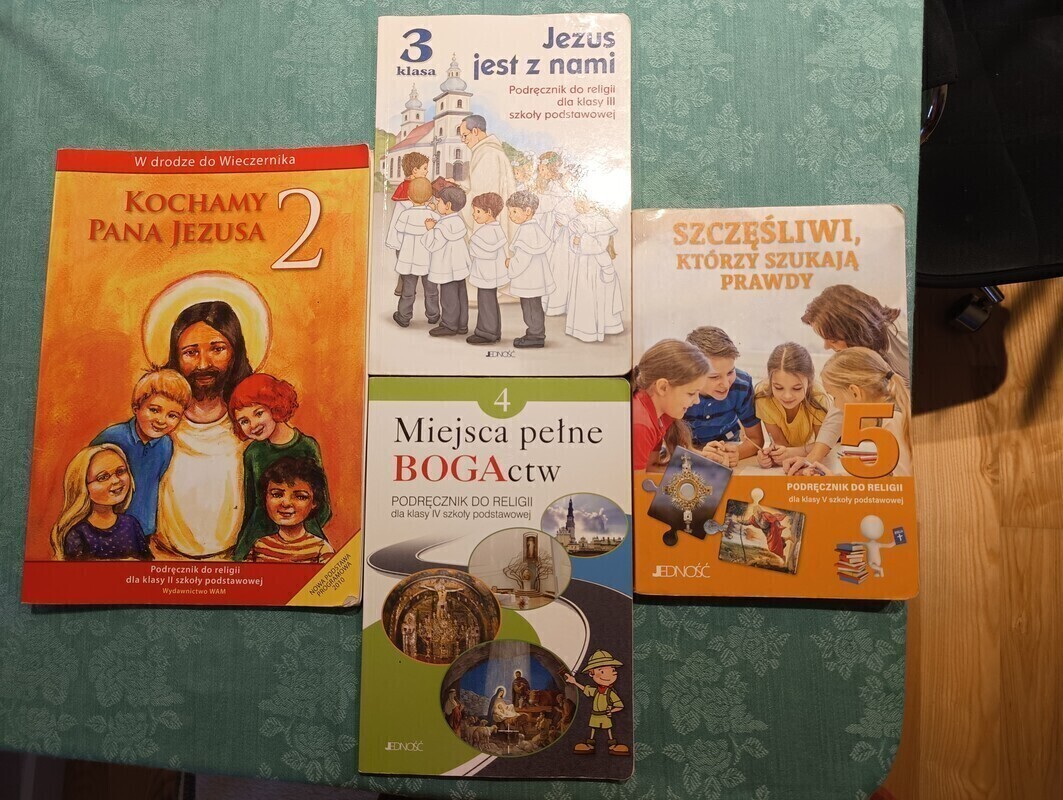 Elbląg Sprzedam książki do religii do klasy 2,3,4,5.Cena 10zł