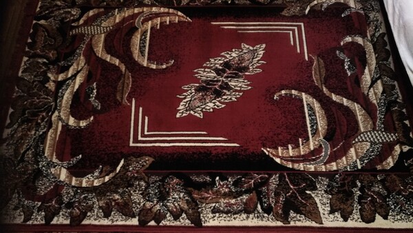 Elbląg Sprzedam dywan w bardzo dobrym stanie o wymiarach 1,80 x 2,50 za 150 zł.