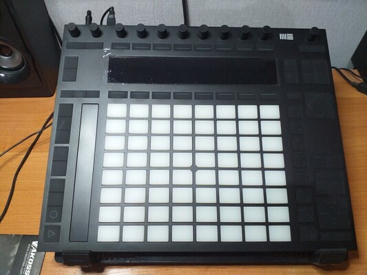 Elbląg Sprzedam Ableton Push 2.Push używany był tylko w domu włączony był dosłownie kilka razy, w pełni sprawny i w