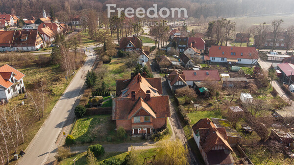 Elbląg FREEDOM NIERUCHOMOŚCISprzedam dom - Kadyny. Zapraszam do zapoznania się z tą wyjątkową ofertą! Na