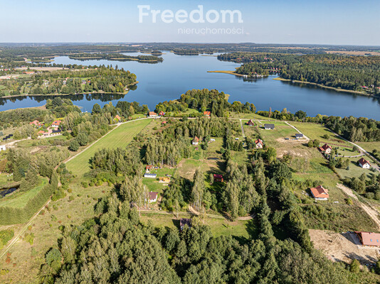 Elbląg FREEDOM NIERUCHOMOŚCISprzedam działkę - Kretowiny. Na sprzedaż oferowana jest działka nad jeziorem Narie,