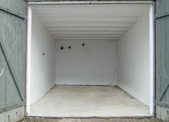 Garaż z własną KW na sprzedaż w Elblągu na Skrzydlatej - duży kompleks garaży na przecięciu ul. Skrzydlatej i