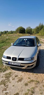 Elbląg Sprzedam samochód Seat Leon 1M z 2004 roku. Silnik 1,6 benzynaPrzebieg 292tyśPrzegląd ważny do 6 września