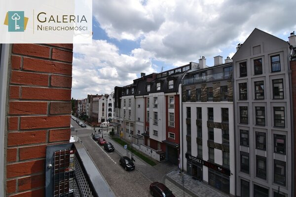 Elbląg GALERIA NIERUCHOMOŚCIZ pasji i miłości do nieruchomościNa sprzedaż: Atrakcyjne mieszkanie w budynku z windą
