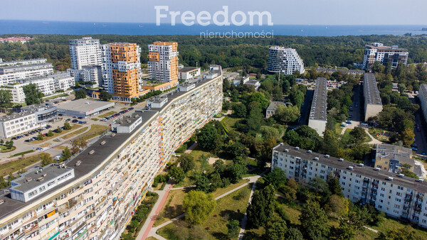 Elbląg FREEDOM NIERUCHOMOŚCISprzedam mieszkanie - Gdańsk, Obrońców Wybrzeża. Na sprzedaż słoneczne mieszkanie