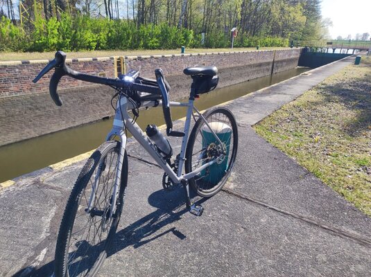 Elbląg Sprzedam swojego Gravela Kross Esker 1.0,którym pokonałem około 1500 km. Niestety pozycja na tego typu rowerze