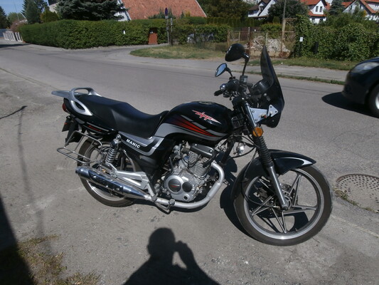 Elbląg Sprzedam motocykl ZIPP MANIC 125.Rok produkcji 2009,przebieg 3500 km, PT 08.2024,OC 04.2025.Nowy akumulator. 