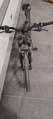 Elbląg Sprzedam uzywany rower Rockrider ST 100 XS 
Napęd 
Przerzutka PRZEDNIA	MICROSHIFT FD-M20
Przerzutka