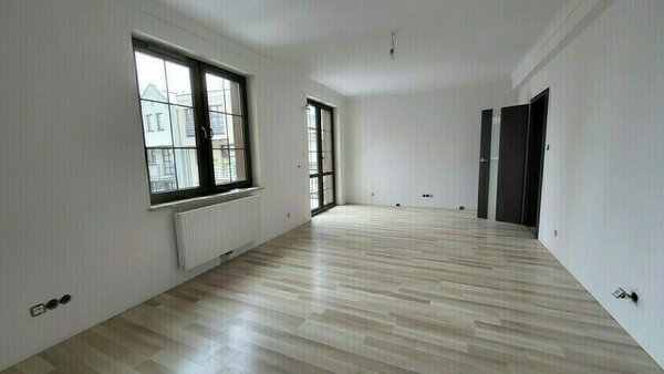 Elbląg KWADRAT NIERUCHOMOŚCInowy apartament na Starym Mieście3 pokoje, przestronne 101 m2sypialnia z balkonem i