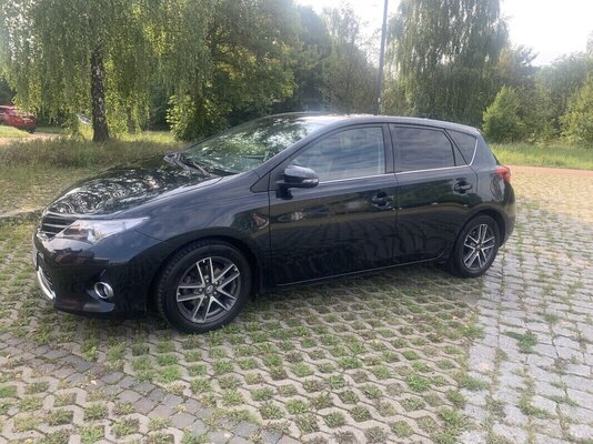 Elbląg Sprzedam auto Toyota Auris nie stuka nie puka czystym sumieniem polecam od osoby nie palącej i prywatnej