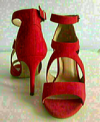 Elbląg Używane sandały na szpilce w kolorze czerwonym marki RESERVED. Lekko widoczne ślady użytkowania pokazane na