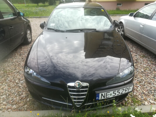 Alfa Romeo 147 1.6 benzyna, 11.2009,przebieg 150 tys, opłaty 12.09,stan bd, 