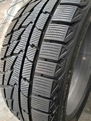 Elbląg Opony Zimowe 205/50/r17 2szt. 
Opony Zimowe 225/45 r17 2szt