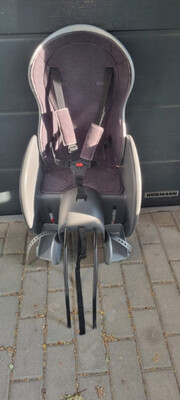 Elbląg Sprzedam fotelik rowerowy, stan idealny, ma możliwość lekkiego obniżania plecków na wypadek przyśnięcia dziecka.