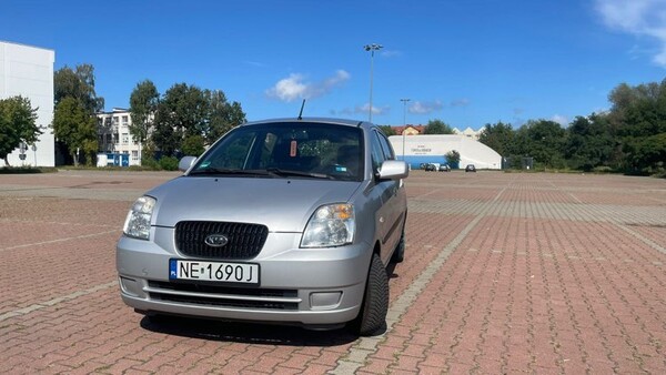 Elbląg Sprzedam KIA Picanto z roku 2006.Auto ma 200 tys. przebiegu. Posiada oczywiście ślady swoich lat (tzn. rysy